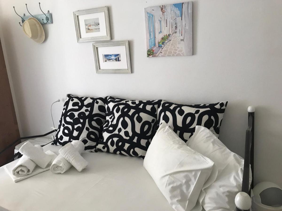 Morpheus Rooms Kini Esterno foto