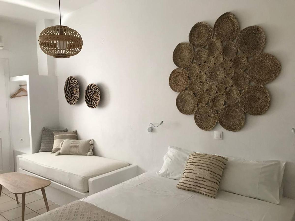 Morpheus Rooms Kini Esterno foto