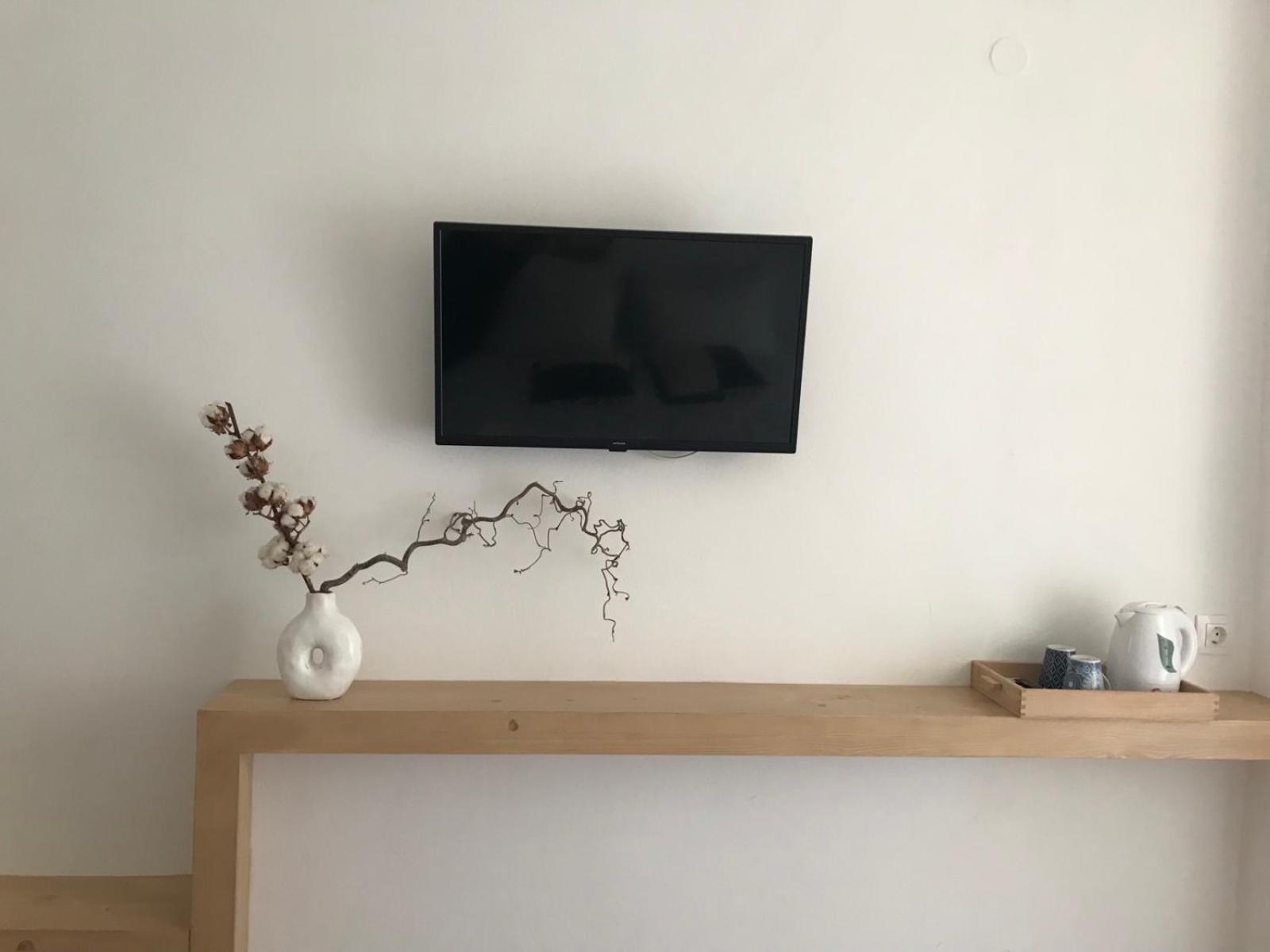 Morpheus Rooms Kini Esterno foto